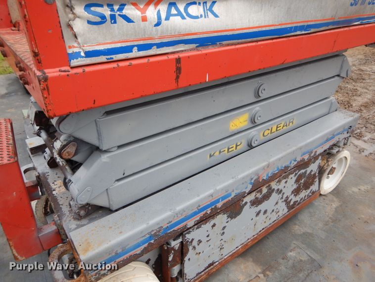 image for item IT9152 Skyjack SJIII 3219  scissor lift