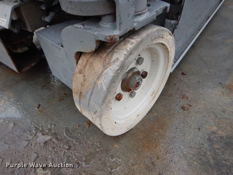 image for item IT9152 Skyjack SJIII 3219  scissor lift