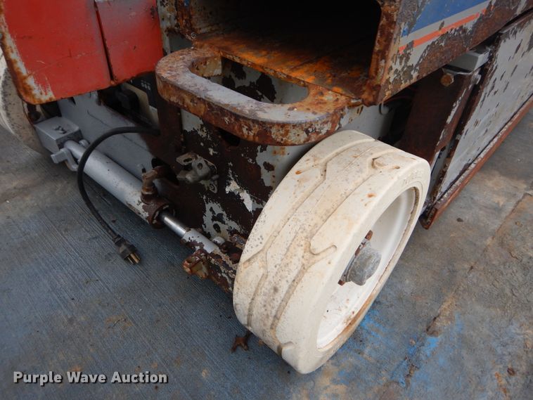 image for item IT9152 Skyjack SJIII 3219  scissor lift