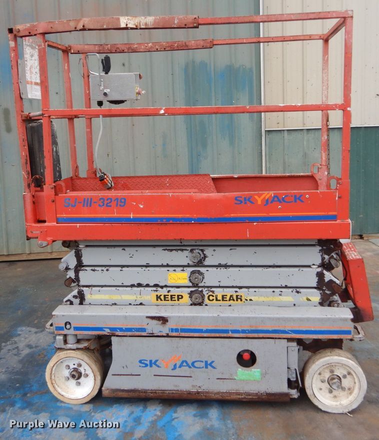 image for item IT9153 Skyjack SJIII 3219  scissor lift