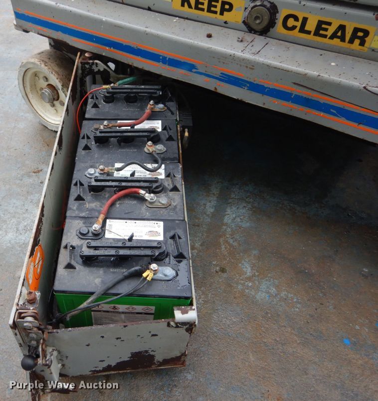 image for item IT9153 Skyjack SJIII 3219  scissor lift