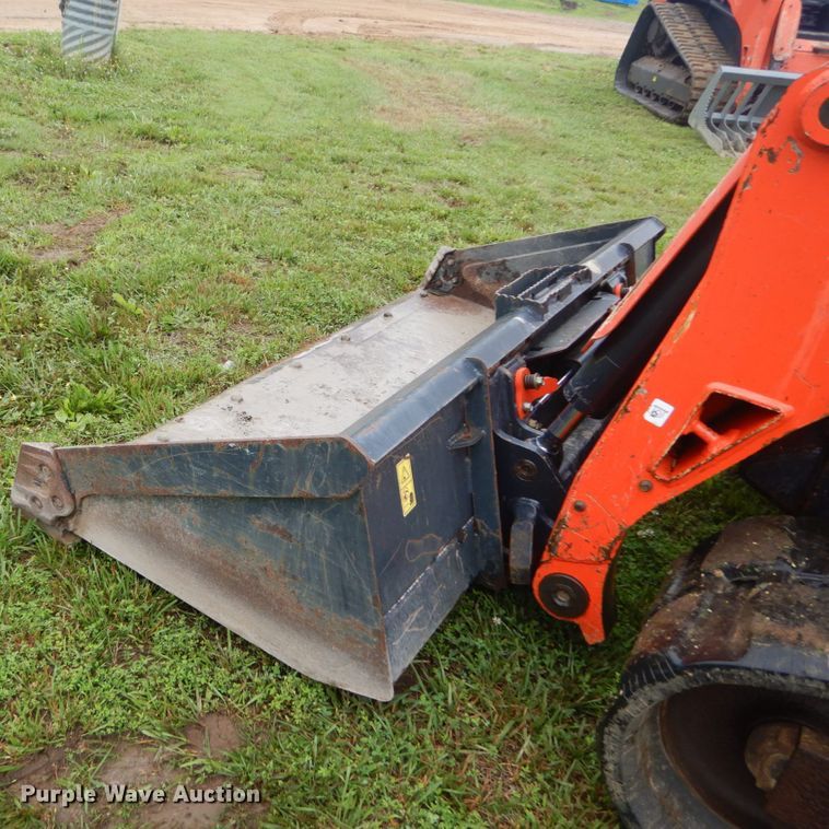 image for item IT9154 2011 Kubota SVL90  tracked skid steer loader