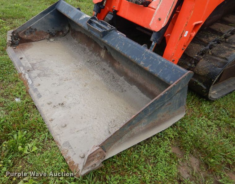 image for item IT9154 2011 Kubota SVL90  tracked skid steer loader