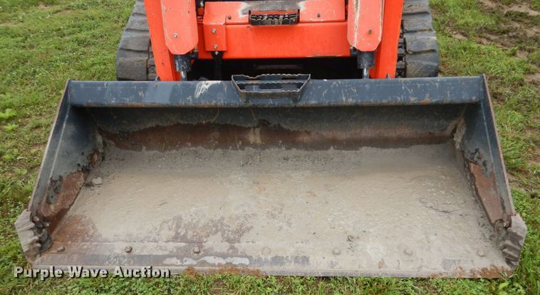 image for item IT9154 2011 Kubota SVL90  tracked skid steer loader