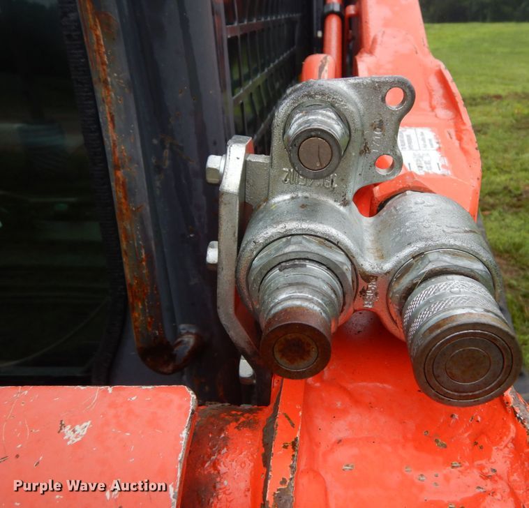 image for item IT9154 2011 Kubota SVL90  tracked skid steer loader