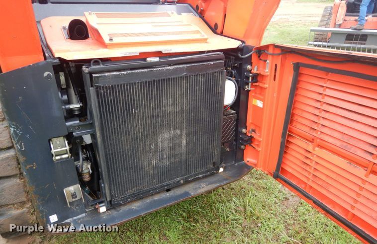 image for item IT9154 2011 Kubota SVL90  tracked skid steer loader