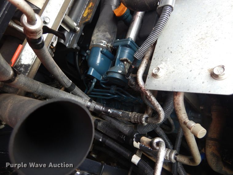 image for item IT9154 2011 Kubota SVL90  tracked skid steer loader