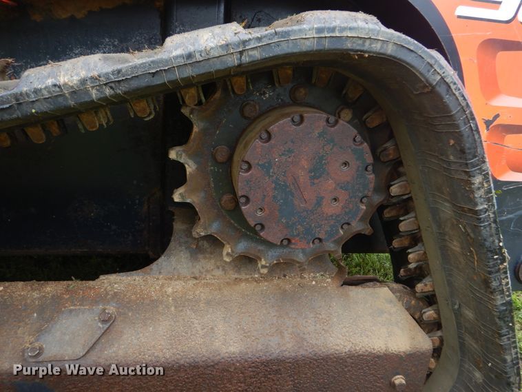 image for item IT9154 2011 Kubota SVL90  tracked skid steer loader