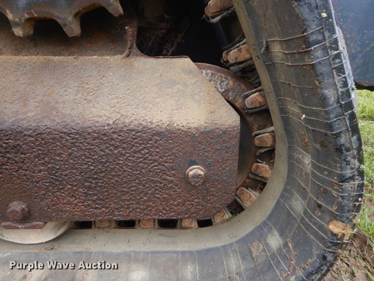 image for item IT9154 2011 Kubota SVL90  tracked skid steer loader