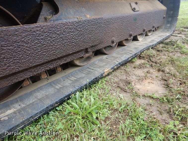 image for item IT9154 2011 Kubota SVL90  tracked skid steer loader