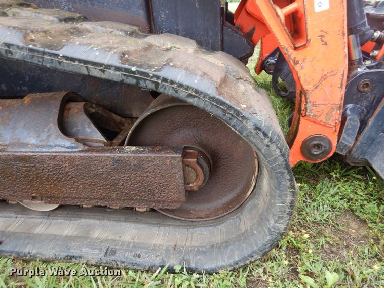 image for item IT9154 2011 Kubota SVL90  tracked skid steer loader