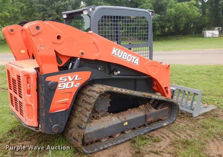 image for item IT9155 Kubota SVL90-2  tracked skid steer loader