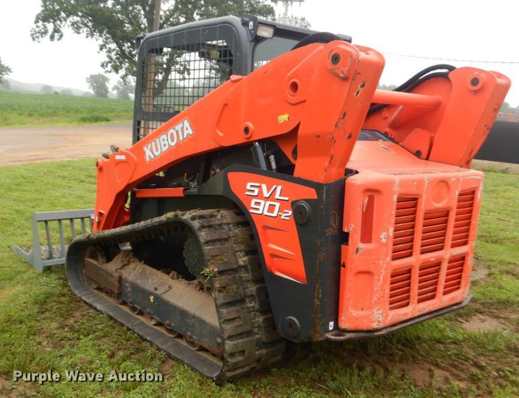 image for item IT9155 Kubota SVL90-2  tracked skid steer loader