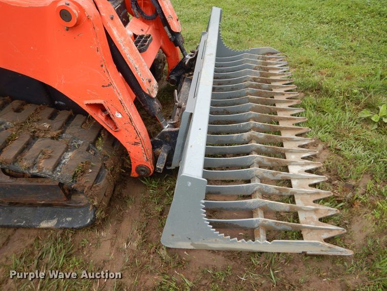 image for item IT9155 Kubota SVL90-2  tracked skid steer loader