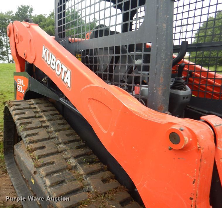 image for item IT9155 Kubota SVL90-2  tracked skid steer loader