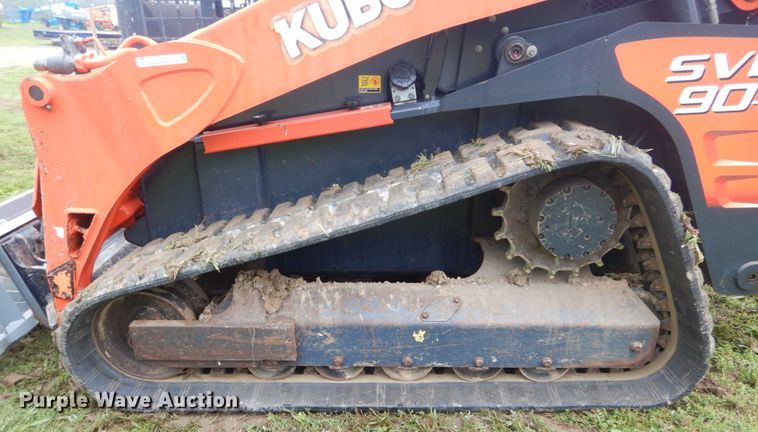image for item IT9155 Kubota SVL90-2  tracked skid steer loader