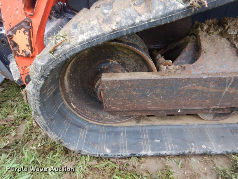 image for item IT9155 Kubota SVL90-2  tracked skid steer loader