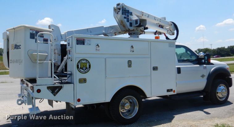 image for item IT9170 2012 Ford F550 Super Duty XL  bucket truck
