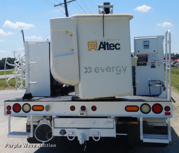 image for item IT9170 2012 Ford F550 Super Duty XL  bucket truck