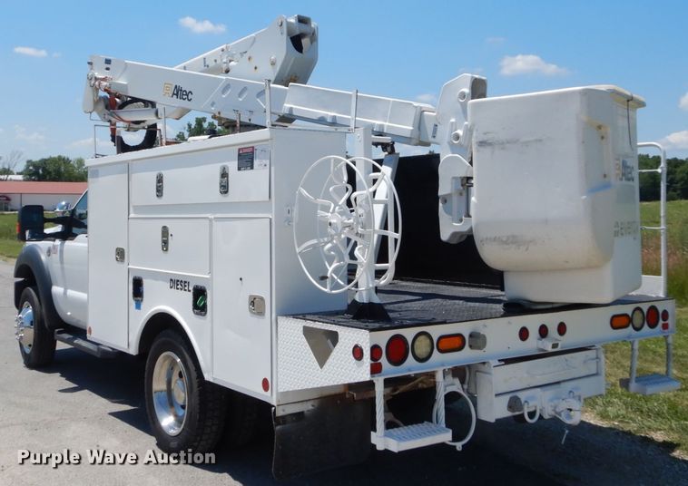 image for item IT9170 2012 Ford F550 Super Duty XL  bucket truck