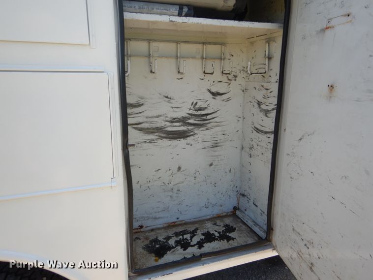 image for item IT9170 2012 Ford F550 Super Duty XL  bucket truck