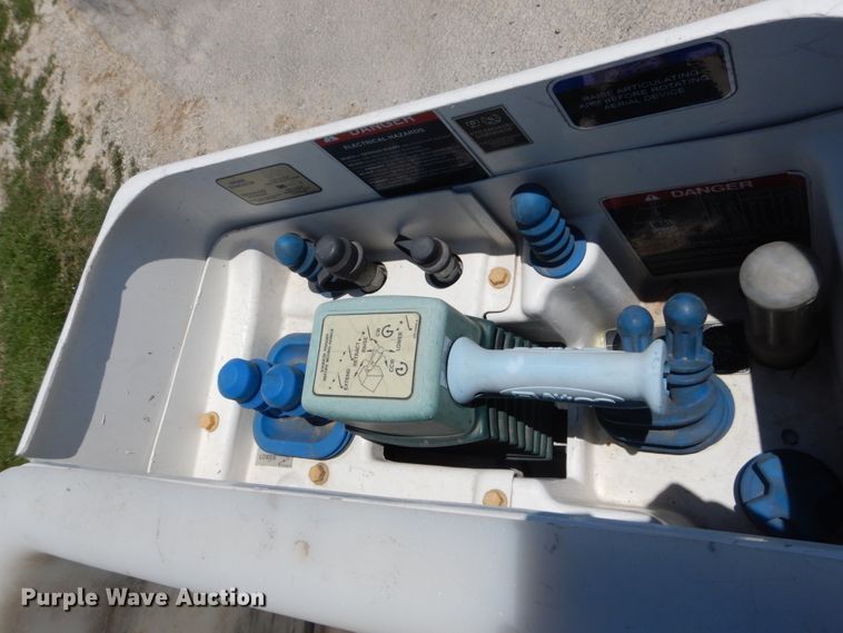 image for item IT9170 2012 Ford F550 Super Duty XL  bucket truck