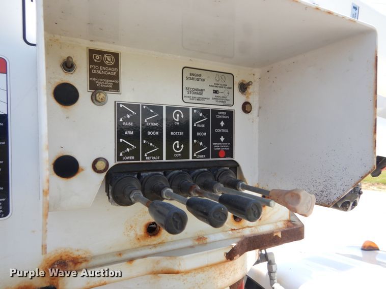 image for item IT9170 2012 Ford F550 Super Duty XL  bucket truck