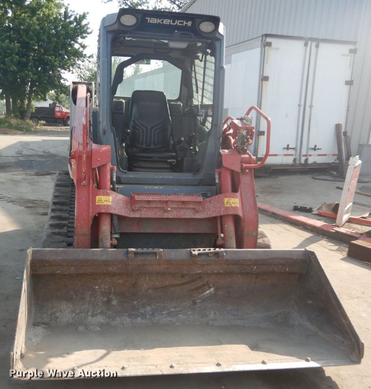 image for item IT9178 2019 Takeuchi TL12R2  tracked skid steer loader