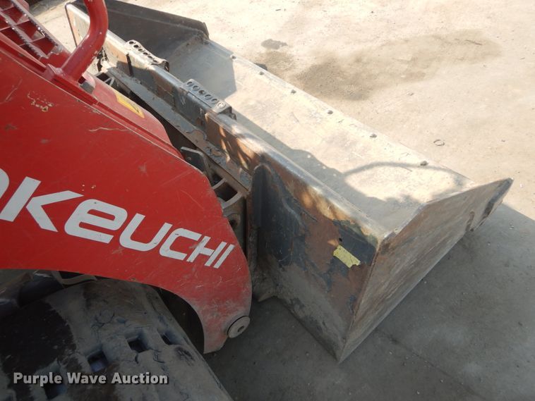 image for item IT9178 2019 Takeuchi TL12R2  tracked skid steer loader