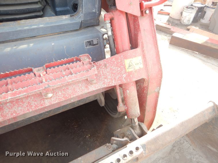 image for item IT9178 2019 Takeuchi TL12R2  tracked skid steer loader