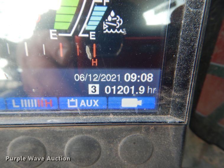 image for item IT9178 2019 Takeuchi TL12R2  tracked skid steer loader