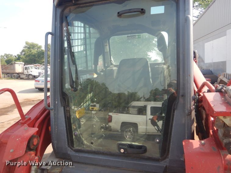 image for item IT9178 2019 Takeuchi TL12R2  tracked skid steer loader