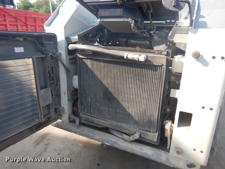 image for item IT9178 2019 Takeuchi TL12R2  tracked skid steer loader