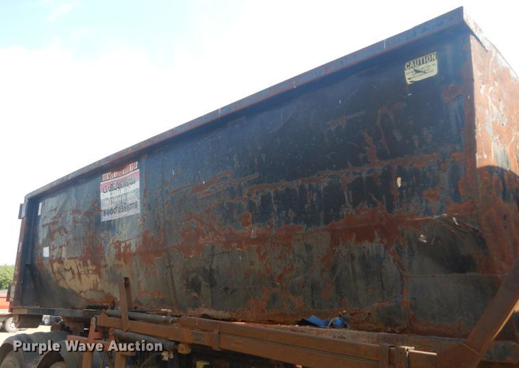 image for item IT9179 Roll-off dumpster