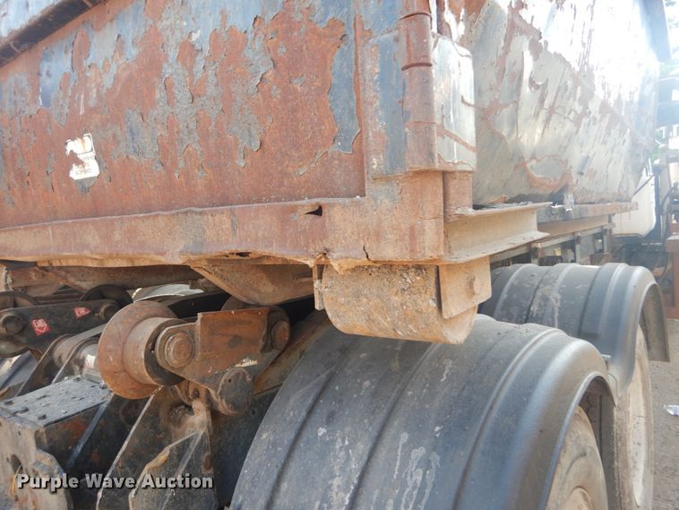 image for item IT9179 Roll-off dumpster