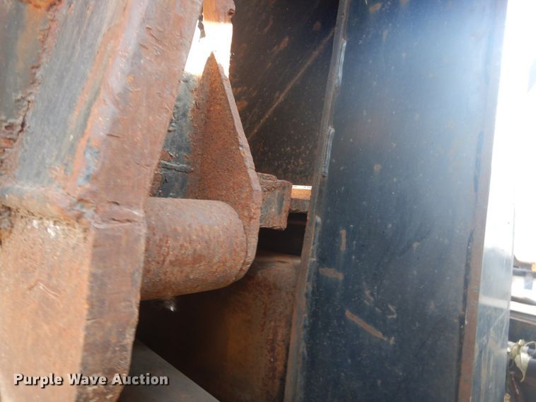 image for item IT9179 Roll-off dumpster