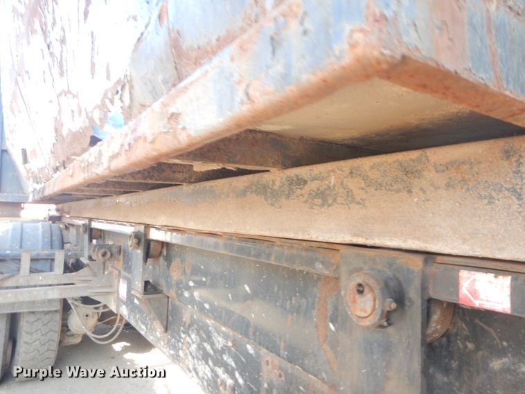 image for item IT9179 Roll-off dumpster