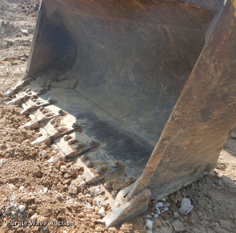 image for item IT9180 2007 John Deere 755C Series II  track loader