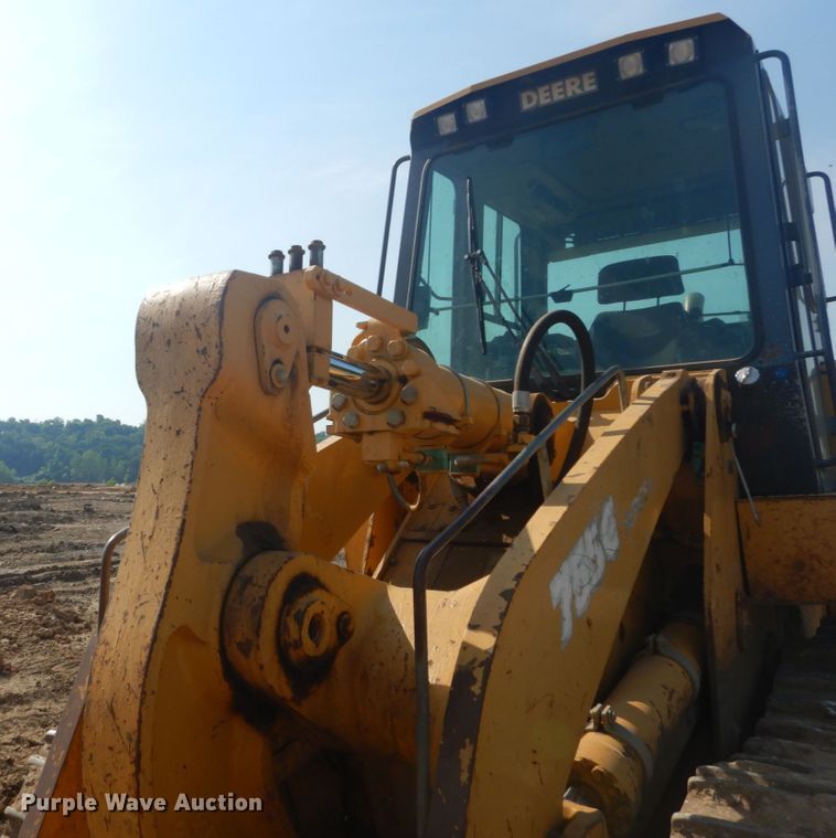 image for item IT9180 2007 John Deere 755C Series II  track loader