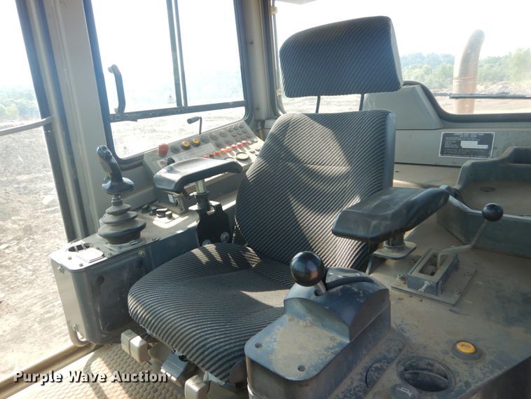 image for item IT9180 2007 John Deere 755C Series II  track loader