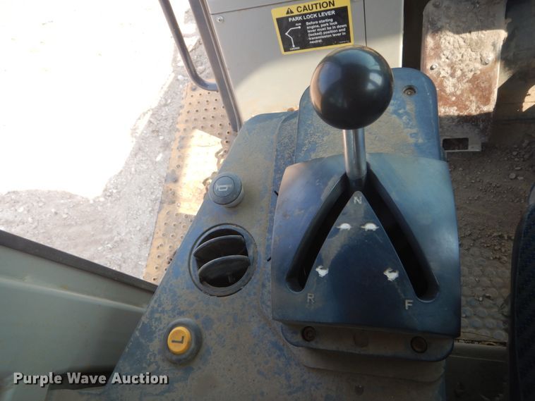 image for item IT9180 2007 John Deere 755C Series II  track loader