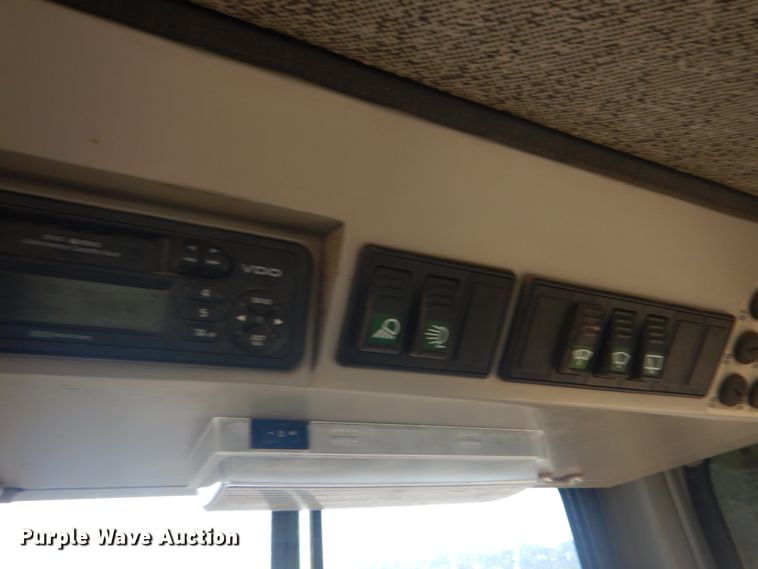 image for item IT9180 2007 John Deere 755C Series II  track loader