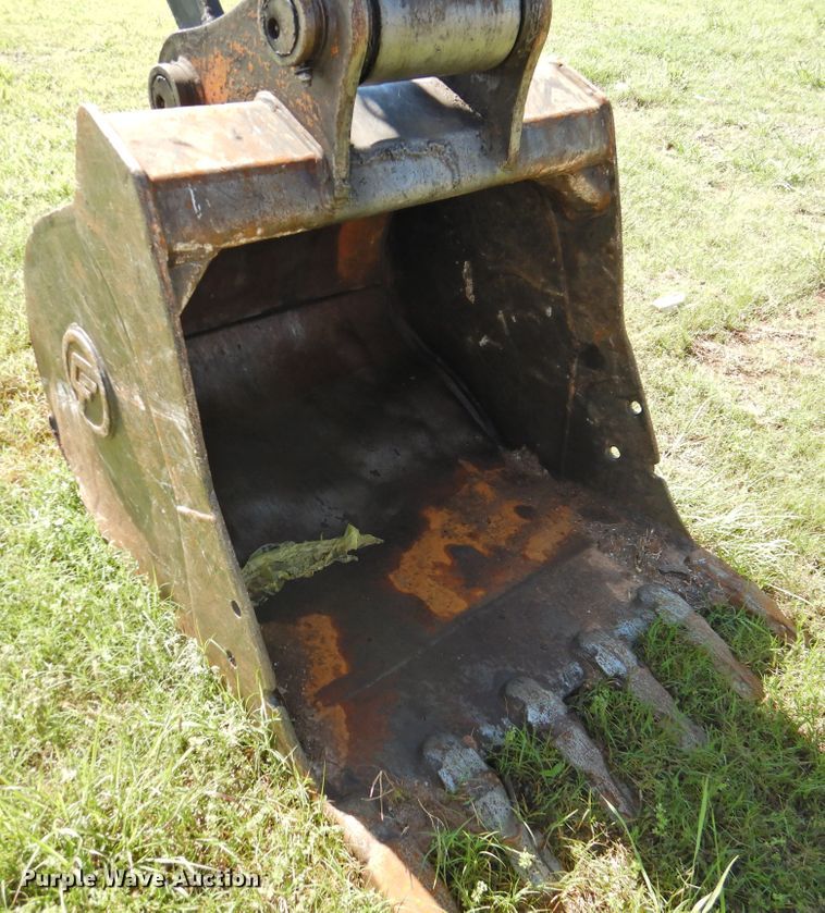 image for item JX9922 1994 Hitachi EX150  excavator