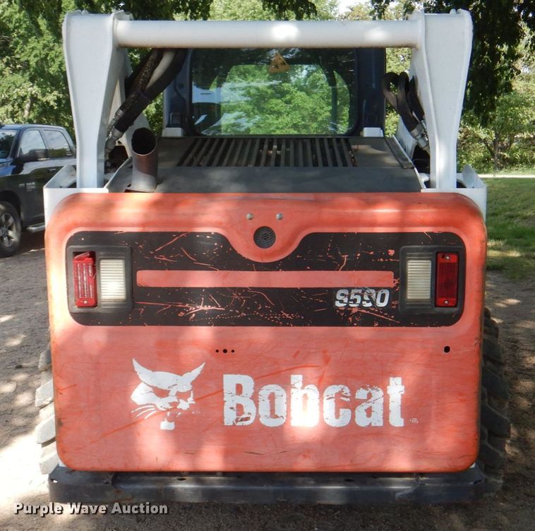 image for item JY9815 2014 Bobcat S590  skid steer loader