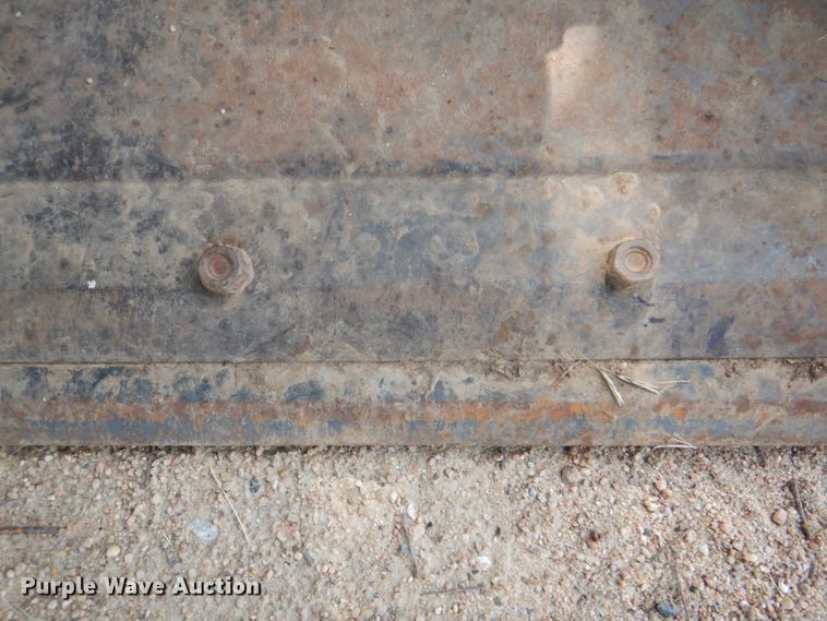 image for item JY9815 2014 Bobcat S590  skid steer loader