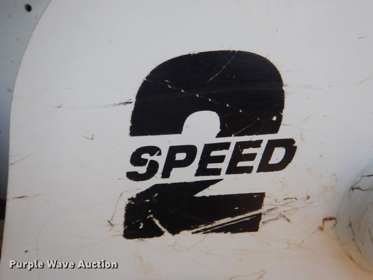 image for item JY9815 2014 Bobcat S590  skid steer loader