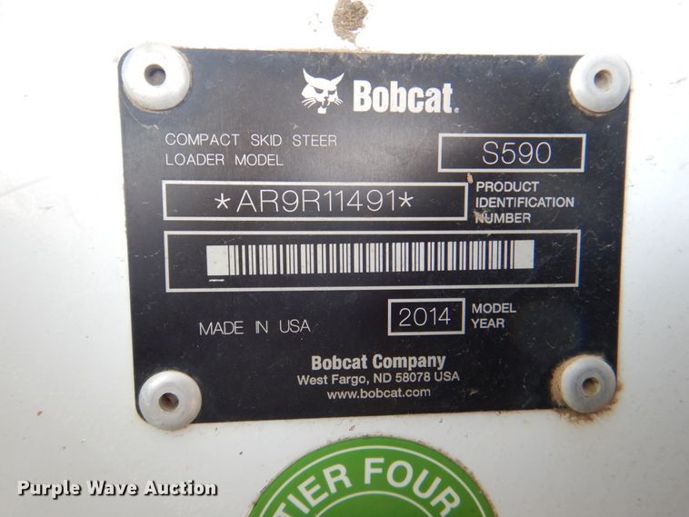 image for item JY9815 2014 Bobcat S590  skid steer loader