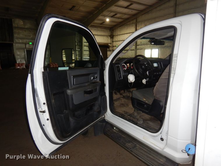 image for item KA9002 2015 Dodge Ram 5500  utility / service truck