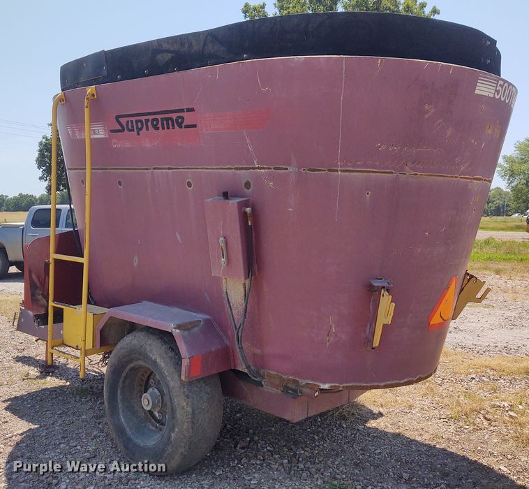 image for item BY9335 Supreme 500T  feed grinder/mixer