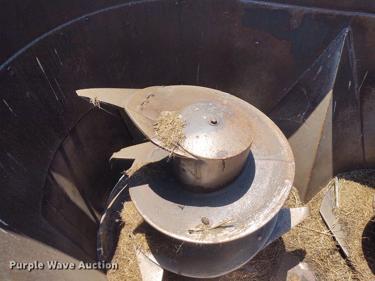 image for item BY9335 Supreme 500T  feed grinder/mixer